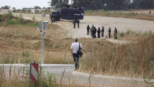 Manifestation contre l' A69 5 juillet 2025 dans le Tarn chateau de Scopont